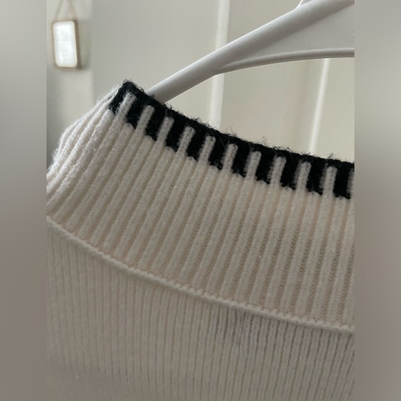 Sweater - Picture 3 of 3